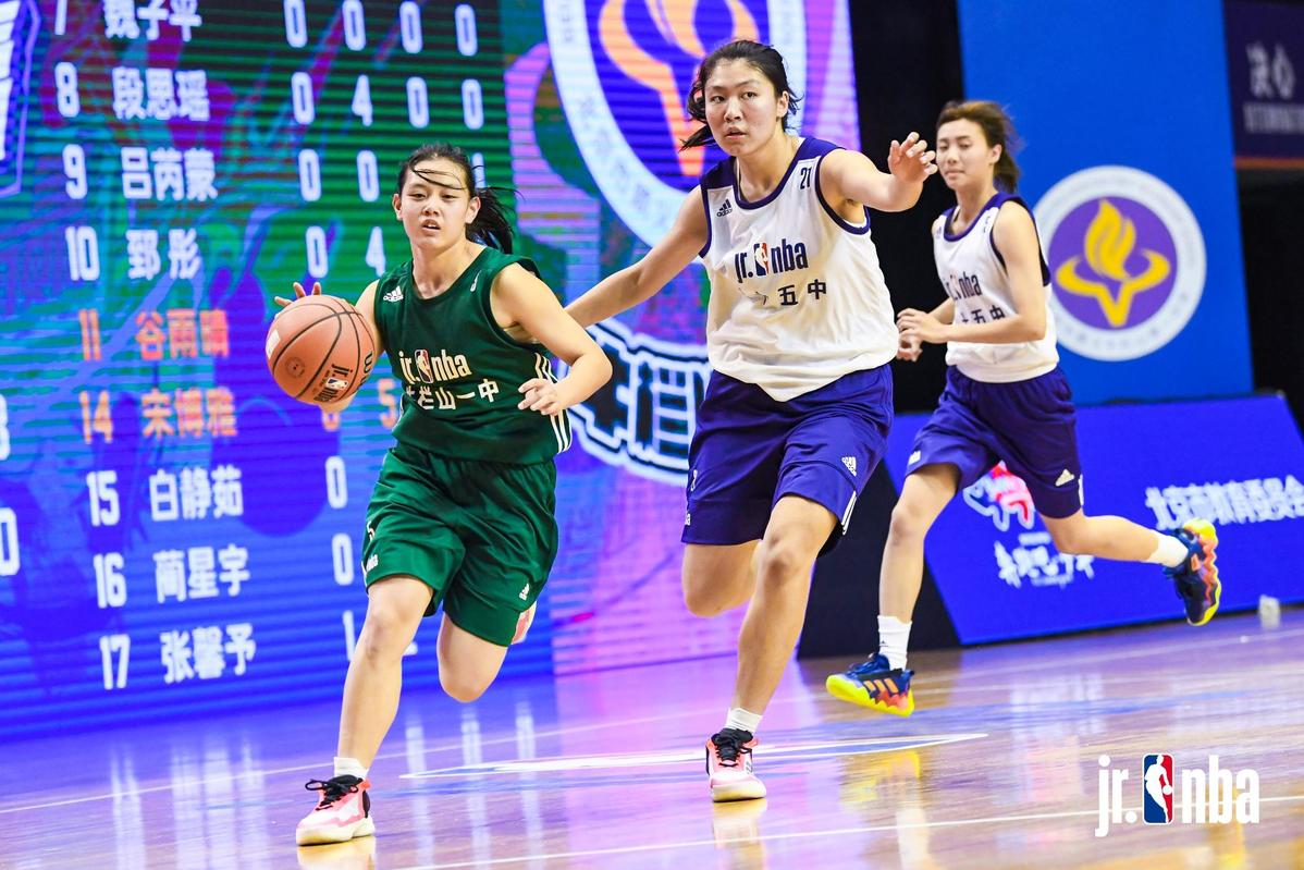 WTA进步榜让辣妈本西奇一夜爆火，三位天才少女谁会成未来大黑马
